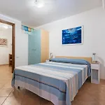 Guesthost - L'artista Sul Mare Sea-wiev Villa