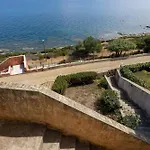 Guesthost - L'artista Sul Mare Sea-wiev Villa