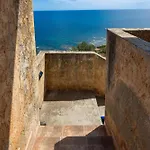 Guesthost - L'artista Sul Mare Sea-wiev * Porto Corallo