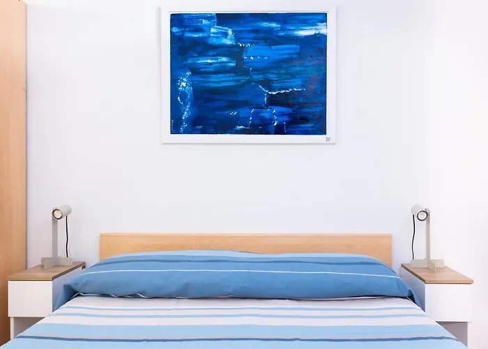 Guesthost - L'artista Sul Mare Sea-wiev Villa *