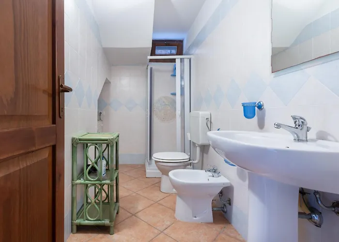 Guesthost - L'artista Sul Mare Sea-wiev Villa Porto Corallo