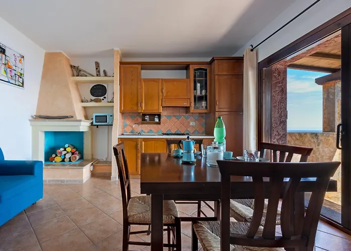 Guesthost - L'artista Sul Mare Sea-wiev Villa